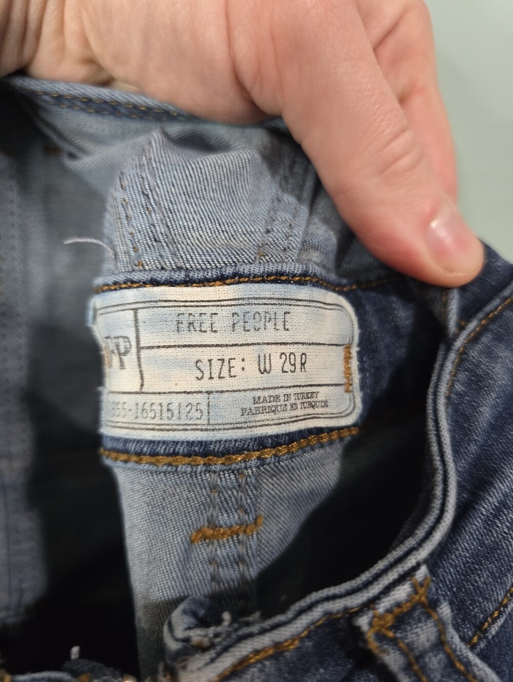 Free People Skinny Leg Denim Overalls Size 29 - Picture 4 of 4